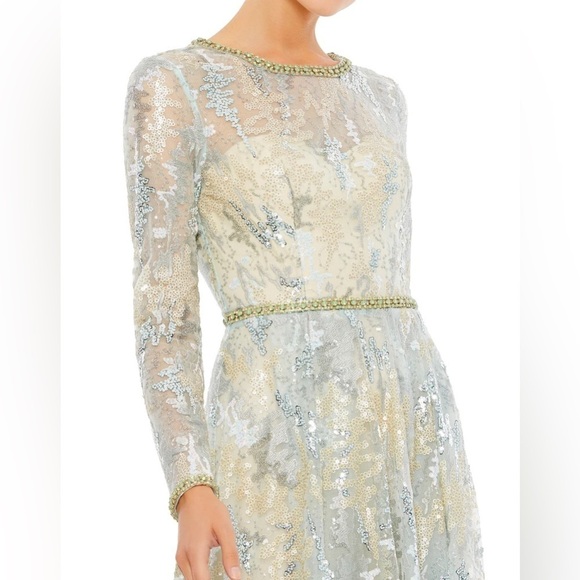 Mac Duggal 12460 NWOT Sequin Embellished Jewel Neckline Lace Gown - Picture 3 of 8